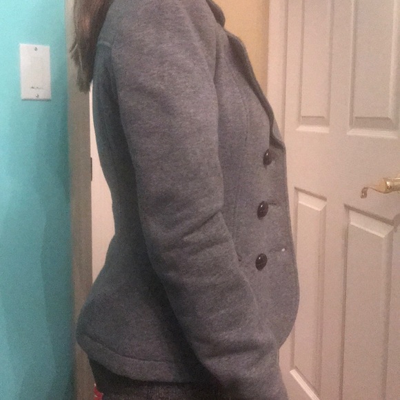 Short jacket - Picture 2 of 3